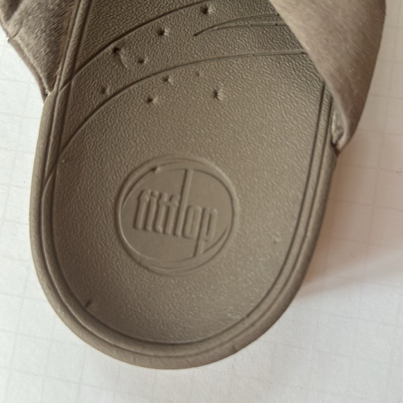 Fit Flops Florrie Putty Leather Toe Post - Picture 11 of 13